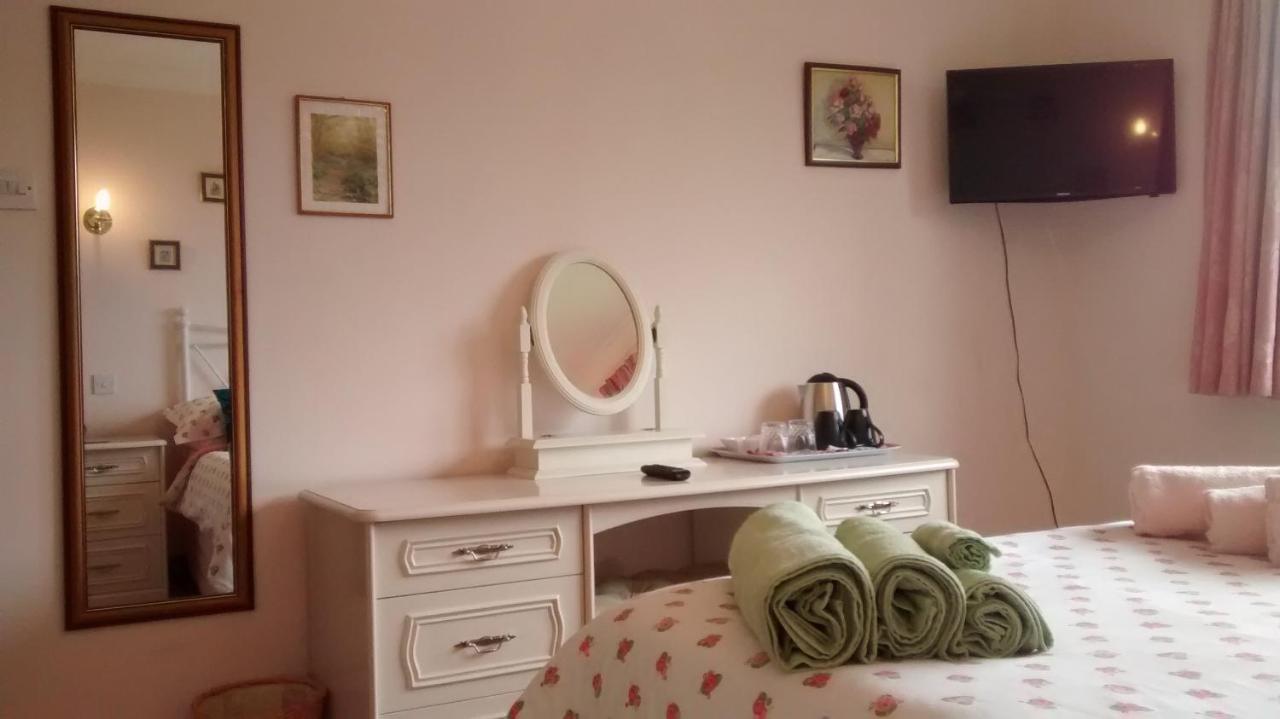 Woodpeckers Cottage B&B Pett Ngoại thất bức ảnh