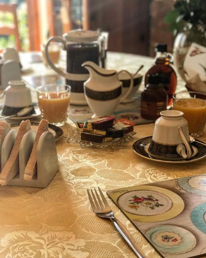 Woodpeckers Cottage B&B Pett Ngoại thất bức ảnh